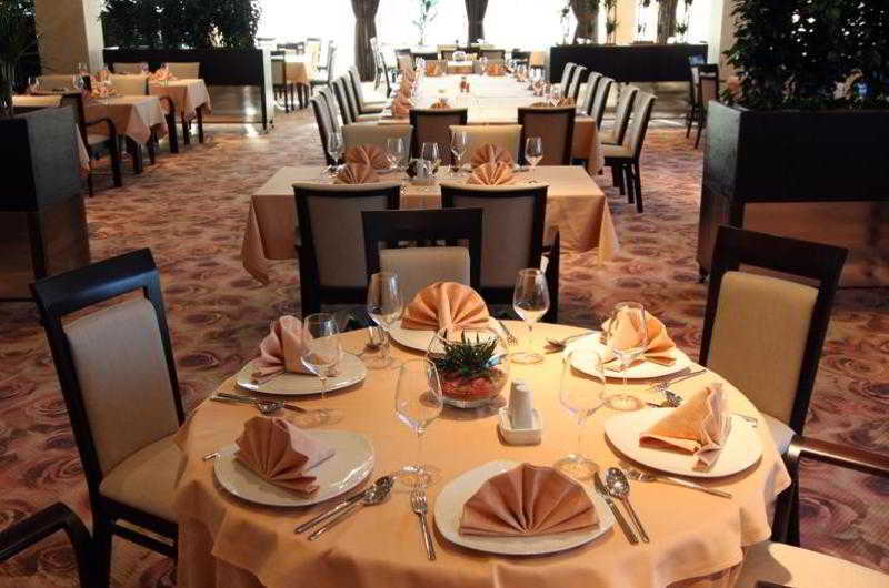 Hotel Zenica Restaurante foto